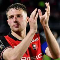 Bournemouth tente de recruter le capitaine du Stade Rennais Adrien Truffert