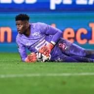 Héroique face au PSG, Samba fracasse Beye