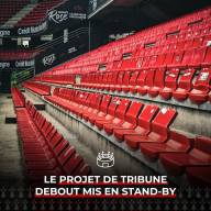 La tribune debout, pas tout de suite