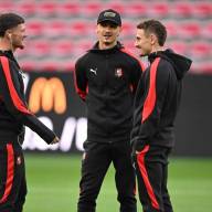 Triple mariage chez les Rouge et Noir