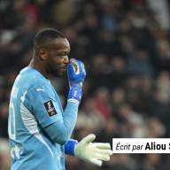 Mandanda évoque pour la première fois son avenir
