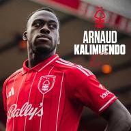 Arnaud Kalimuendo s'engage officiellement avec Nottingham Forest